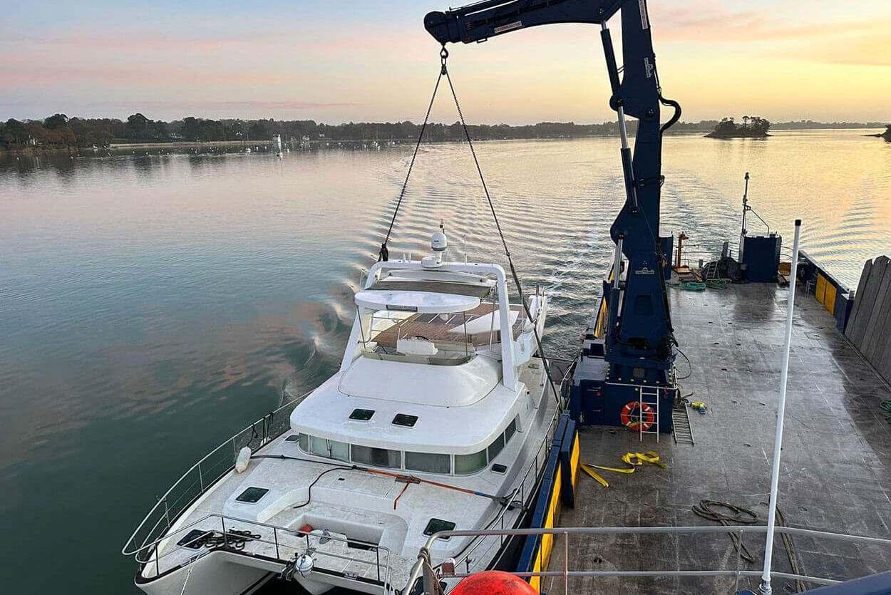 Remorquage d'un bateau à moteur
